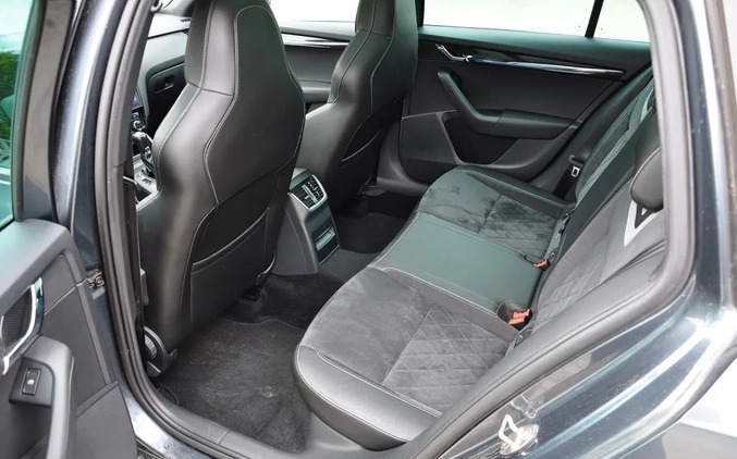 Skoda Octavia cena 69900 przebieg: 205000, rok produkcji 2018 z Poręba małe 781
